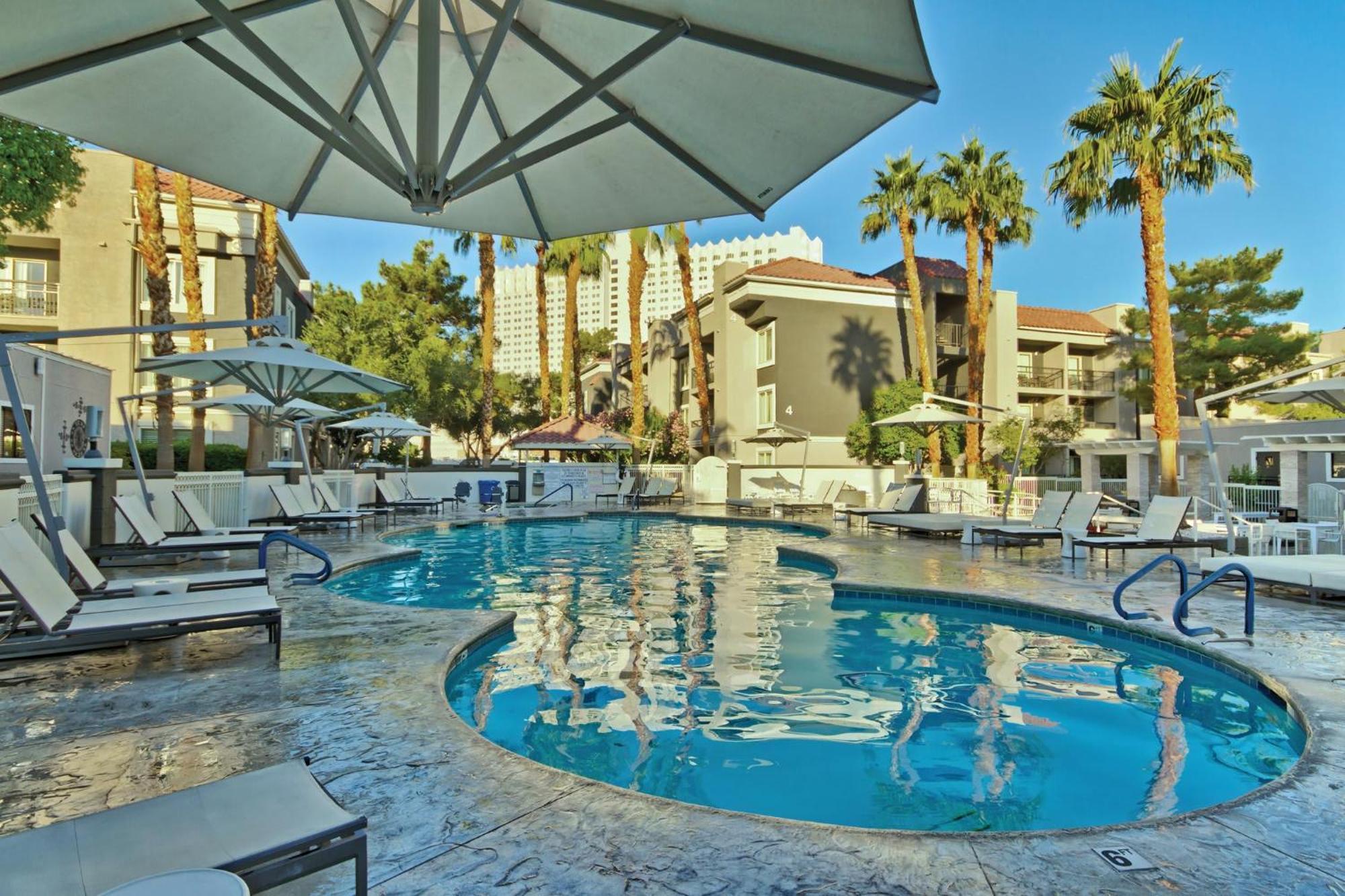 Wyndham Desert Rose 1br With Access Holiday home Las Vegas